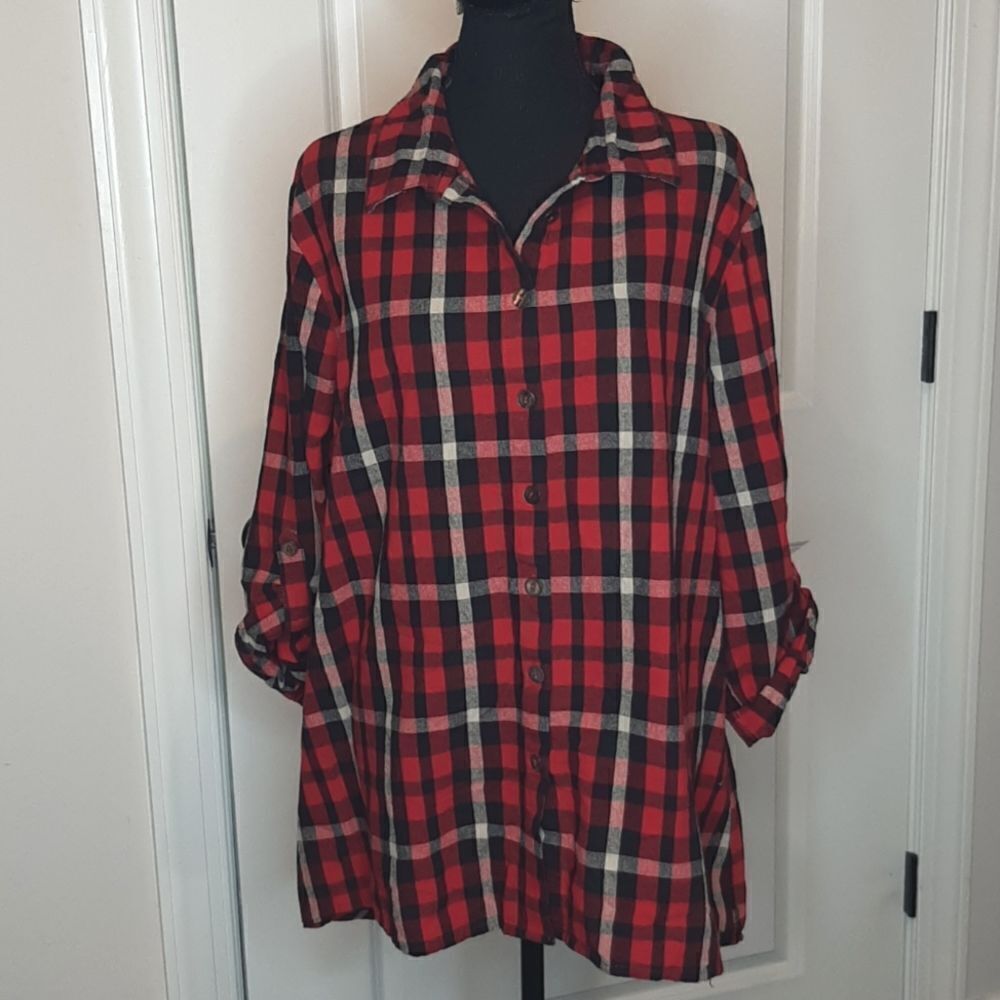 Simply Noelle Red Plaid Long Button Down Shirt